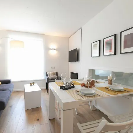 Appartement Bravissimo Portal Nou, With Private Garage