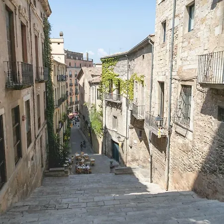 Bravissimo Portal Nou, With Private Garage شقة