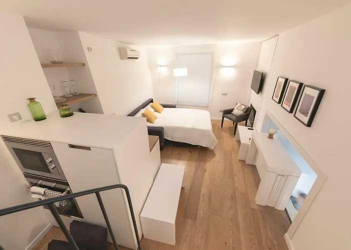 Bravissimo Portal Nou, With Private Garage Appartement Gerona