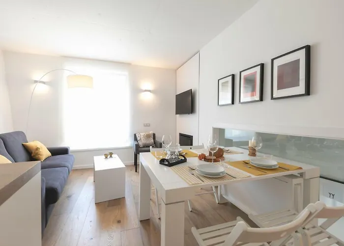 Διαμέρισμα Bravissimo Portal Nou, With Private Garage