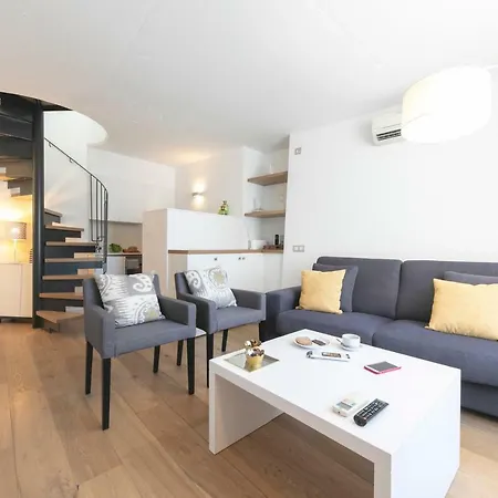 Bravissimo Portal Nou, With Private Garage Appartamento *